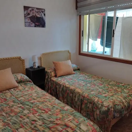 Vivienda 2 Sin Ascensor Διαμέρισμα *